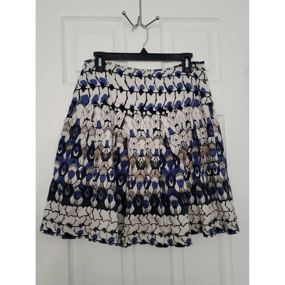 Karen Kane Womans Skirt. Size 4. Blue. White. Black‎